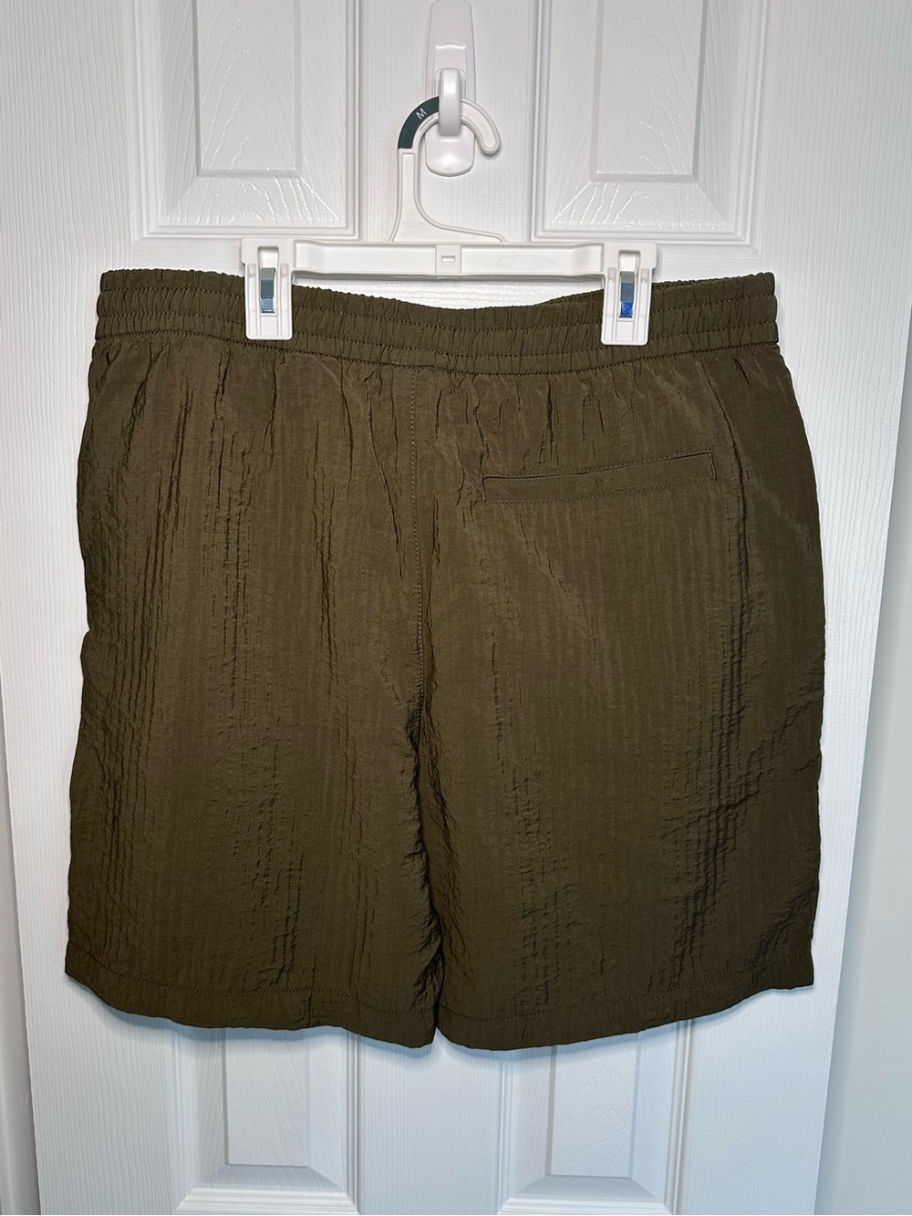 H&M Men's Olive Utility Elastic-Waist Athletic Shorts